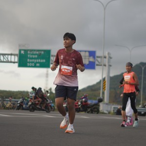 Race photo from KEDIRI HALF MARATHON 2026