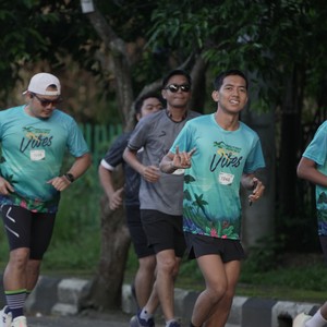 Race photo from VIBES AND STRENGTH CAMP ABR 2025
