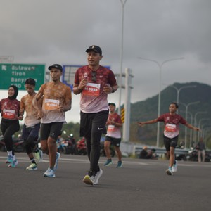 Race photo from KEDIRI HALF MARATHON 2026