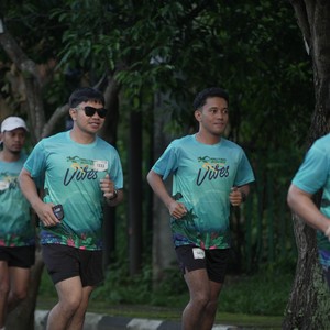 Race photo from VIBES AND STRENGTH CAMP ABR 2025