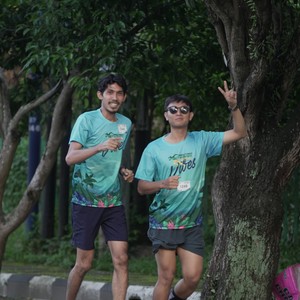 Race photo from VIBES AND STRENGTH CAMP ABR 2025