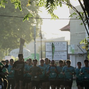 Race photo from VIBES AND STRENGTH CAMP ABR 2025