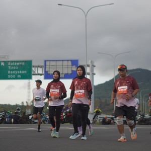 Race photo from KEDIRI HALF MARATHON 2026