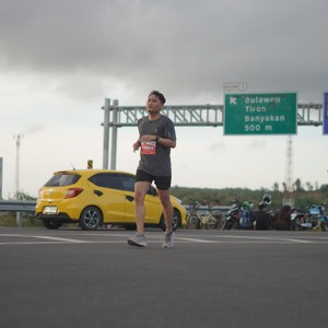 Race photo from KEDIRI HALF MARATHON 2026