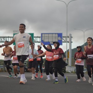 Race photo from KEDIRI HALF MARATHON 2026
