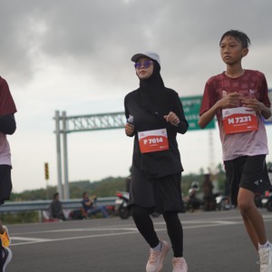 Race photo from KEDIRI HALF MARATHON 2026