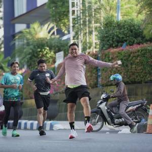Race photo from VIBES AND STRENGTH CAMP ABR 2025