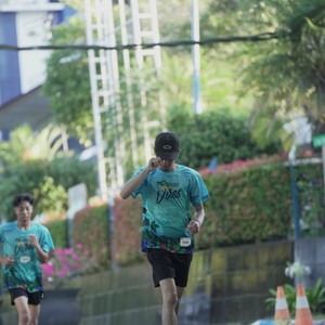 Race photo from VIBES AND STRENGTH CAMP ABR 2025
