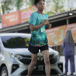 Race photo from VIBES AND STRENGTH CAMP ABR 2025