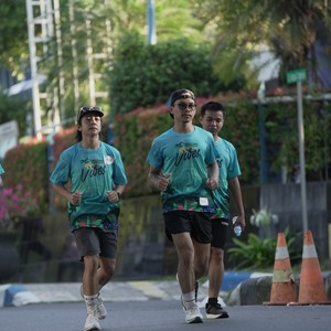 Race photo from VIBES AND STRENGTH CAMP ABR 2025