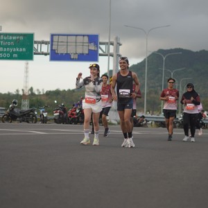 Race photo from KEDIRI HALF MARATHON 2026