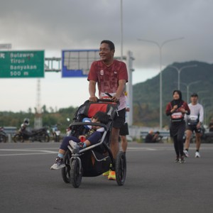 Race photo from KEDIRI HALF MARATHON 2026