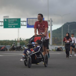 Race photo from KEDIRI HALF MARATHON 2026