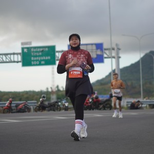 Race photo from KEDIRI HALF MARATHON 2026