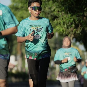 Race photo from VIBES AND STRENGTH CAMP ABR 2025