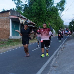 Race photo from KEDIRI HALF MARATHON 2026