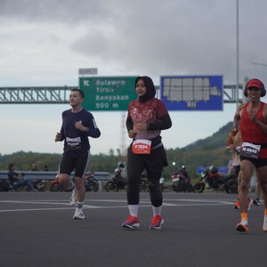 Race photo from KEDIRI HALF MARATHON 2026