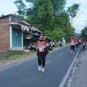 Race photo from KEDIRI HALF MARATHON 2026