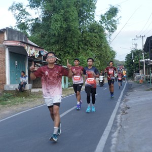 Race photo from KEDIRI HALF MARATHON 2026