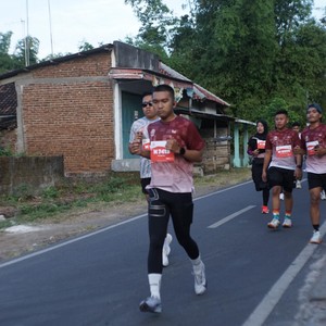 Race photo from KEDIRI HALF MARATHON 2026