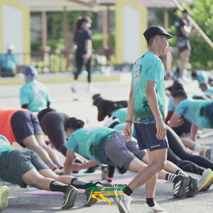 Race photo from VIBES AND STRENGTH CAMP ABR 2025