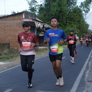 Race photo from KEDIRI HALF MARATHON 2026