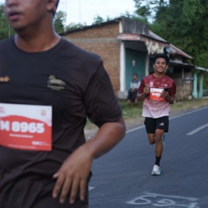 Race photo from KEDIRI HALF MARATHON 2026
