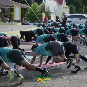Race photo from VIBES AND STRENGTH CAMP ABR 2025