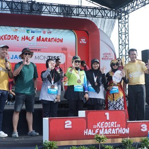 Race photo from KEDIRI HALF MARATHON 2026