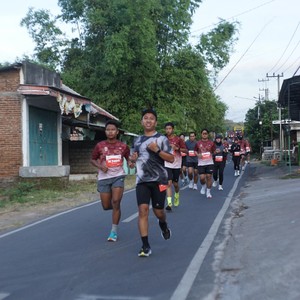 Race photo from KEDIRI HALF MARATHON 2026