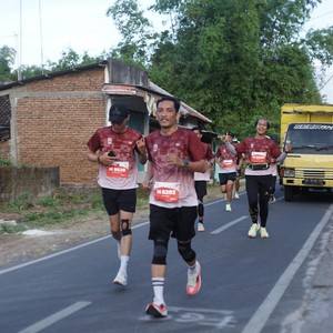 Race photo from KEDIRI HALF MARATHON 2026