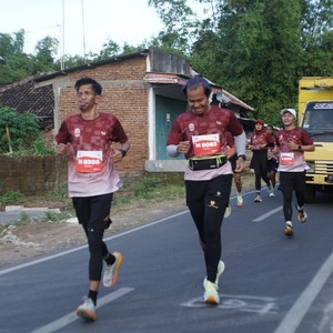 Race photo from KEDIRI HALF MARATHON 2026