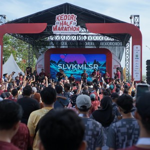 Race photo from KEDIRI HALF MARATHON 2026