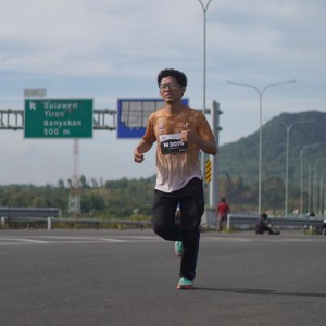 Race photo from KEDIRI HALF MARATHON 2026