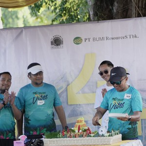 Race photo from VIBES AND STRENGTH CAMP ABR 2025