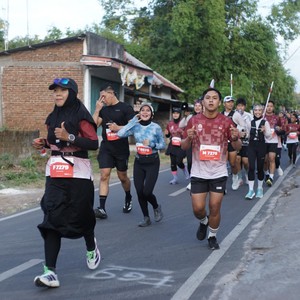 Race photo from KEDIRI HALF MARATHON 2026