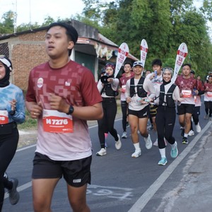 Race photo from KEDIRI HALF MARATHON 2026