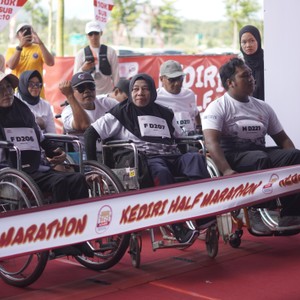 Race photo from KEDIRI HALF MARATHON 2026