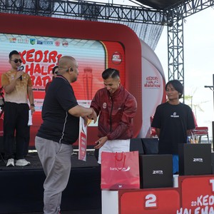 Race photo from KEDIRI HALF MARATHON 2026