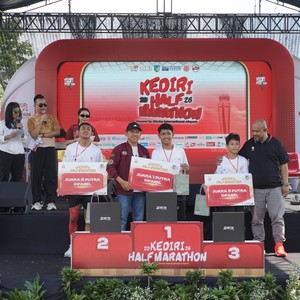 Race photo from KEDIRI HALF MARATHON 2026