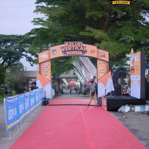 Race photo from KELUD VERTICAL CHALLENGE 2025