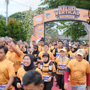 Race photo from KELUD VERTICAL CHALLENGE 2025