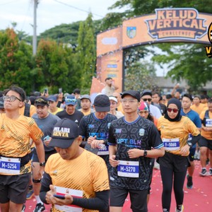 Race photo from KELUD VERTICAL CHALLENGE 2025