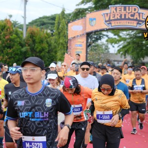 Race photo from KELUD VERTICAL CHALLENGE 2025