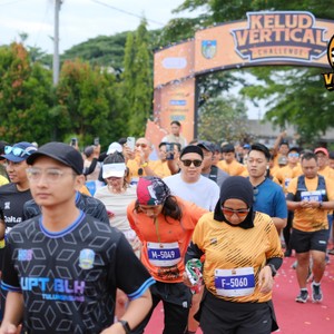 Race photo from KELUD VERTICAL CHALLENGE 2025