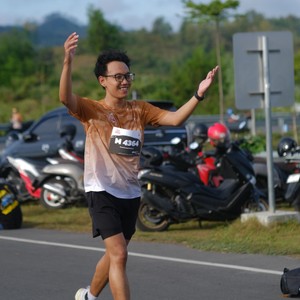 Race photo from KEDIRI HALF MARATHON 2026