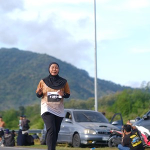 Race photo from KEDIRI HALF MARATHON 2026