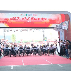 Race photo from KEDIRI HALF MARATHON 2026