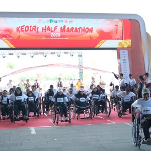 Race photo from KEDIRI HALF MARATHON 2026