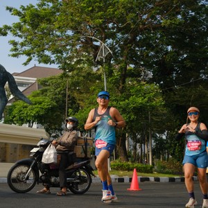 Race photo from SURABAYA ISOPLUS MARATHON 2026